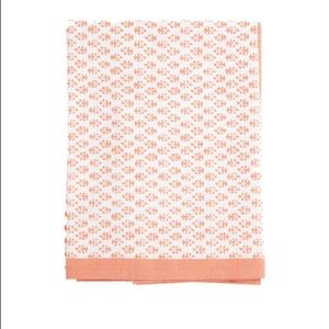 NWT Amanda Lindroth Batik Coral Tablecloth (S)